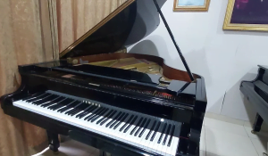 Grand Piano Yamaha C5