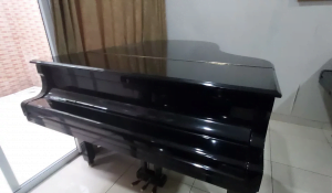 Grand Piano Yamaha C5