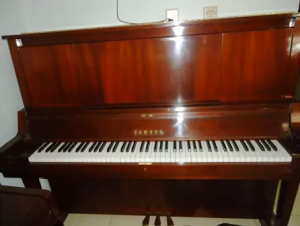 Jual Piano Bekas Yamaha Type W101