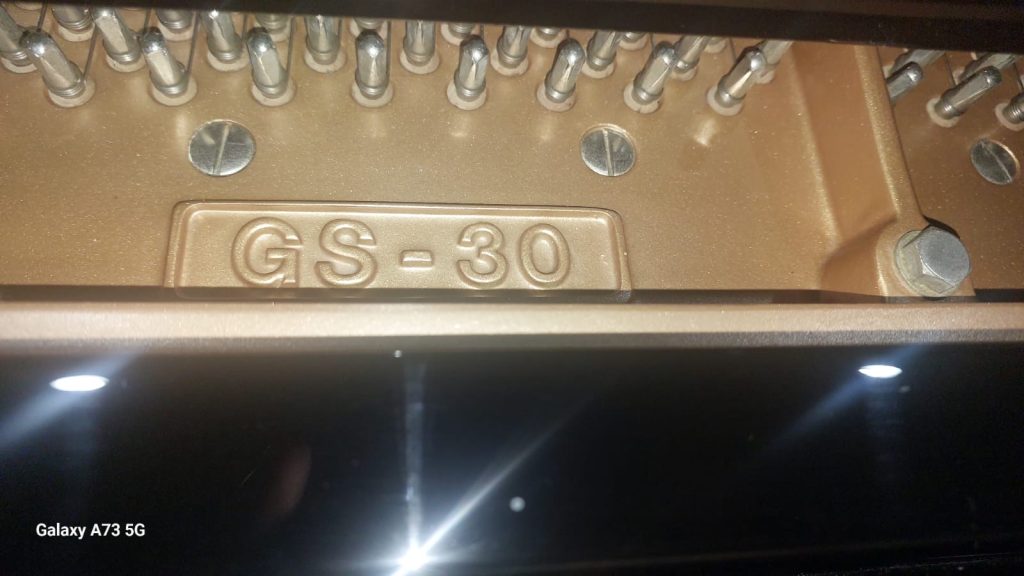 Grand Piano Kawai GS30