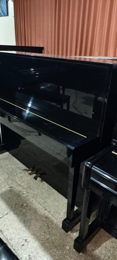 Kawai CX-21H Upright Piano