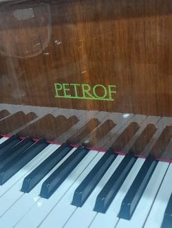 Grand Piano Petrof Chippendale
