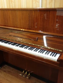 Kawai K60 Piano