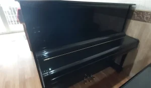 Piano Yamaha U2​